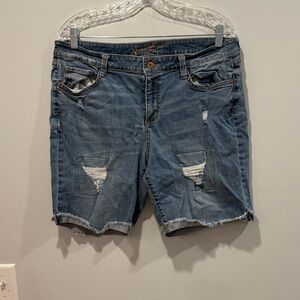 Arizona Jean Company Women's Ripped Blue Denim Shorts